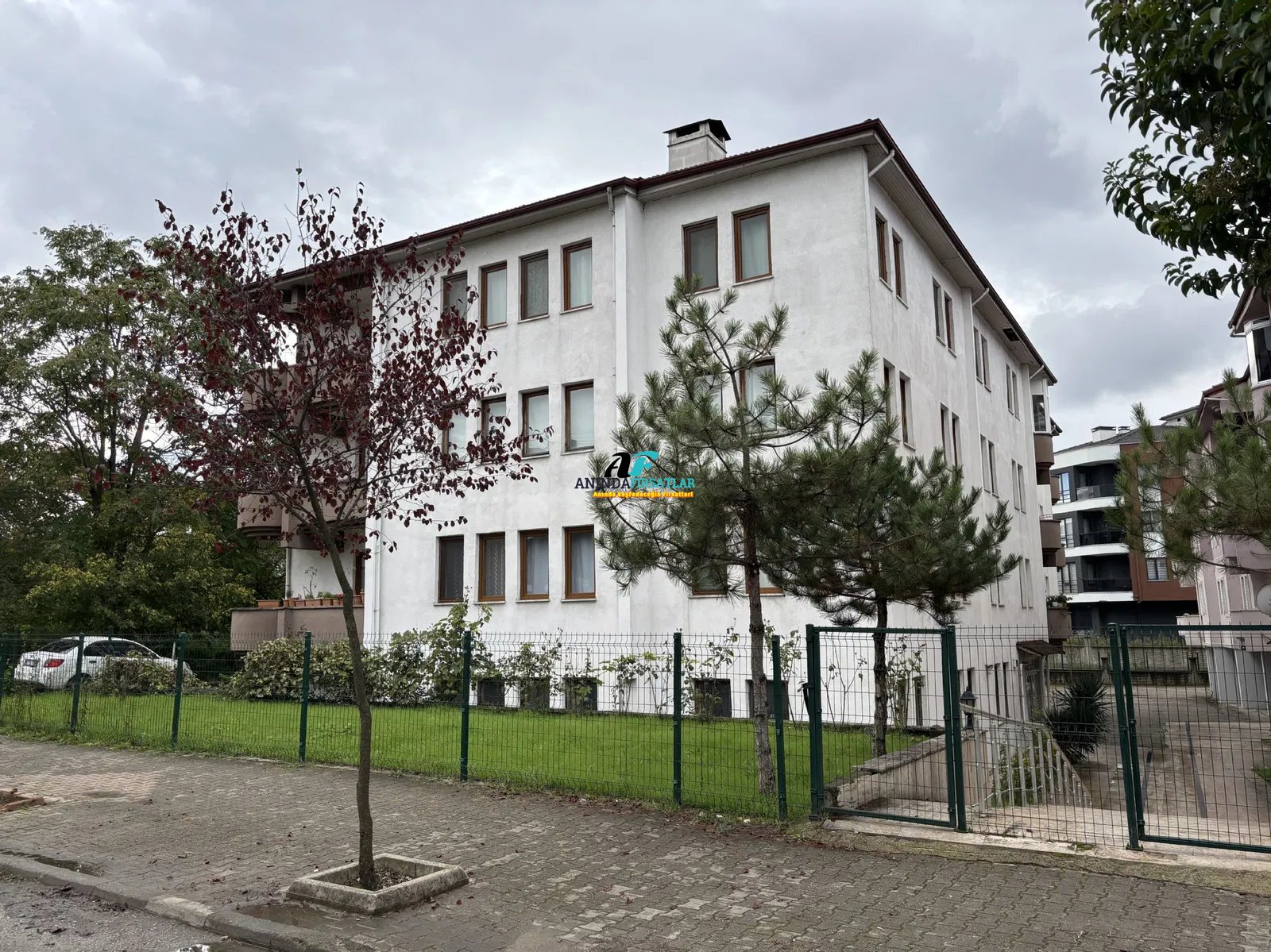 UZUN MUSTAFA MAHALLESİ'NDE 3+1 140 M2 SATILIK DAİRE